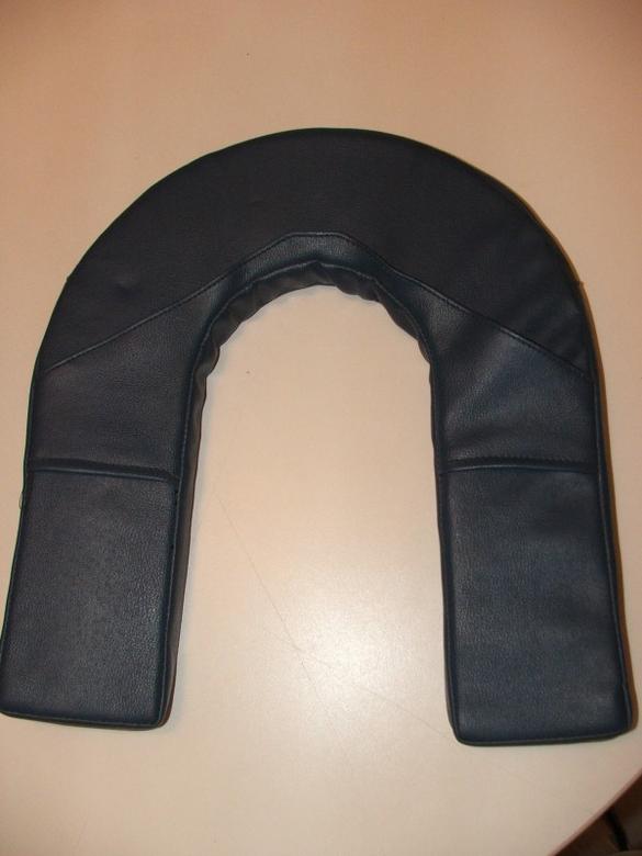 collars 002.jpg