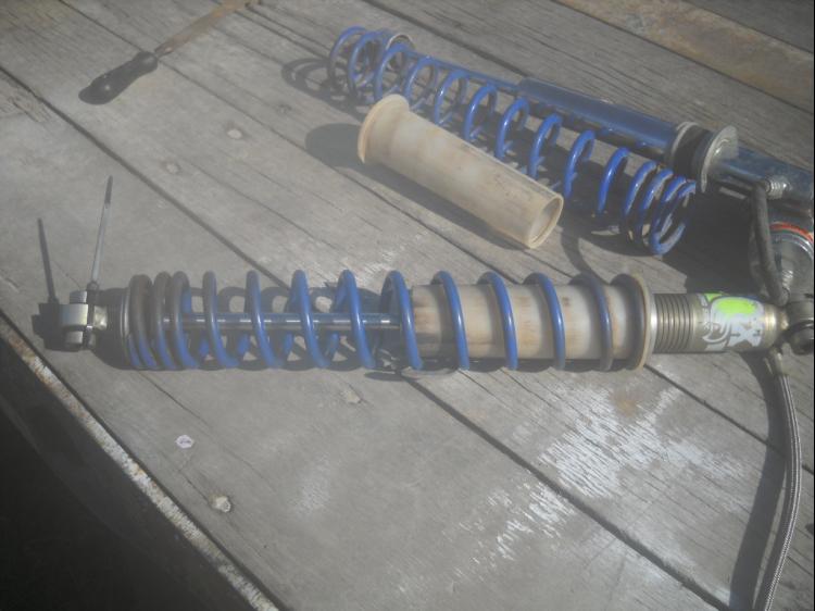 rear fox coilovers 001.jpg