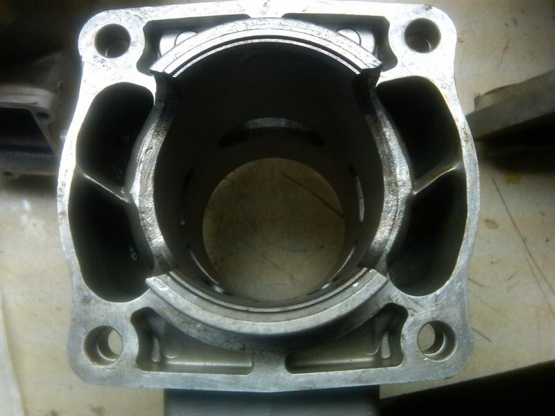 OLD NY pilot engine fresh cylinder 003.jpg