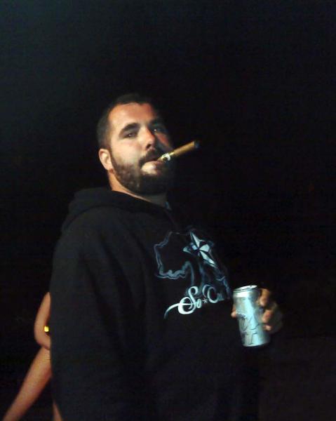 17a MANIAC smokin a stogie and drinking a beer.jpg