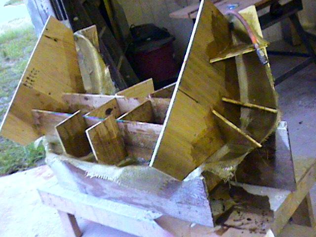 T9 2 BILL.. designed 1 piece flip up front end for FL400 and FL350 mold plug.JPG
